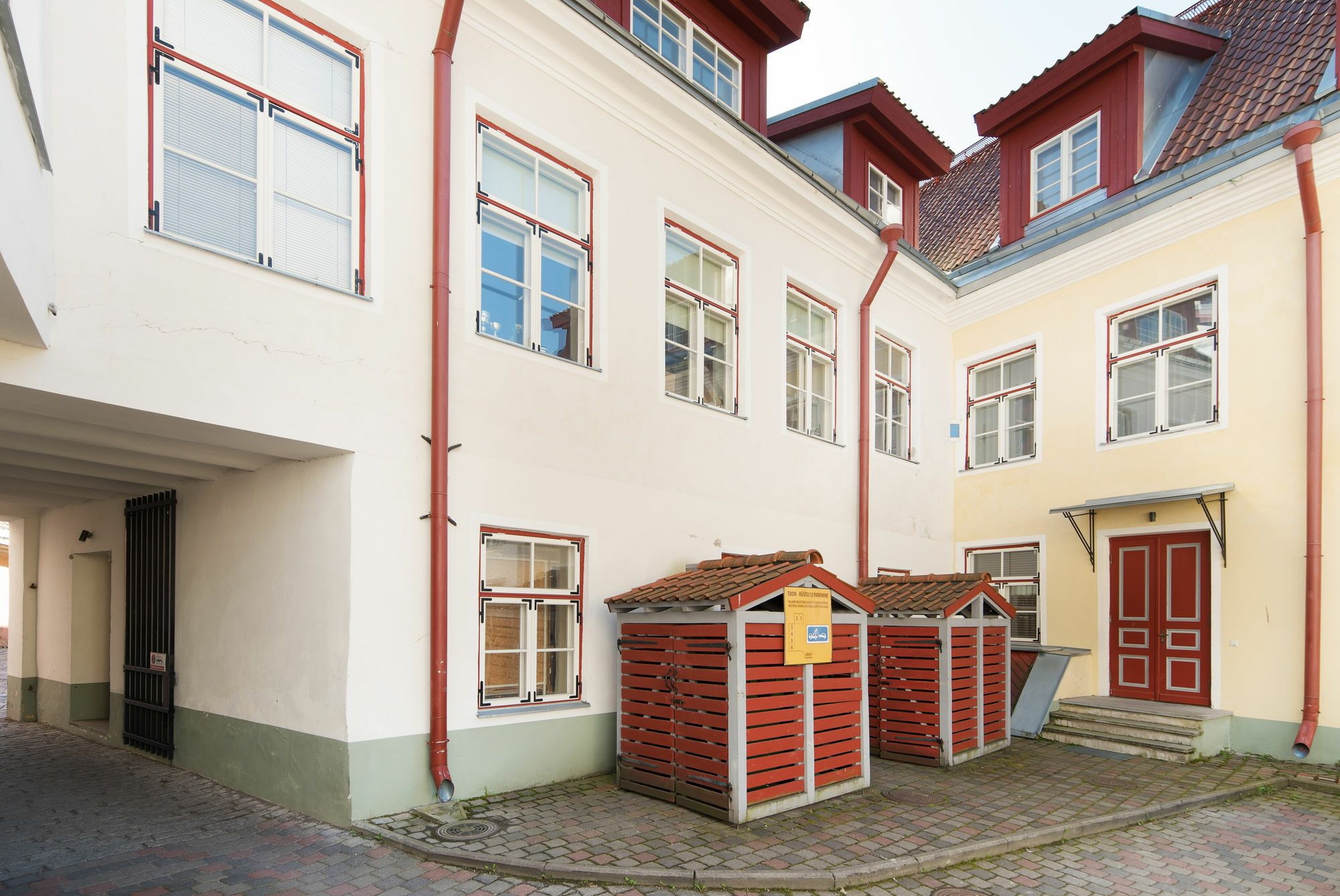 Tallinn City Apartments - Town Hall Square المظهر الخارجي الصورة